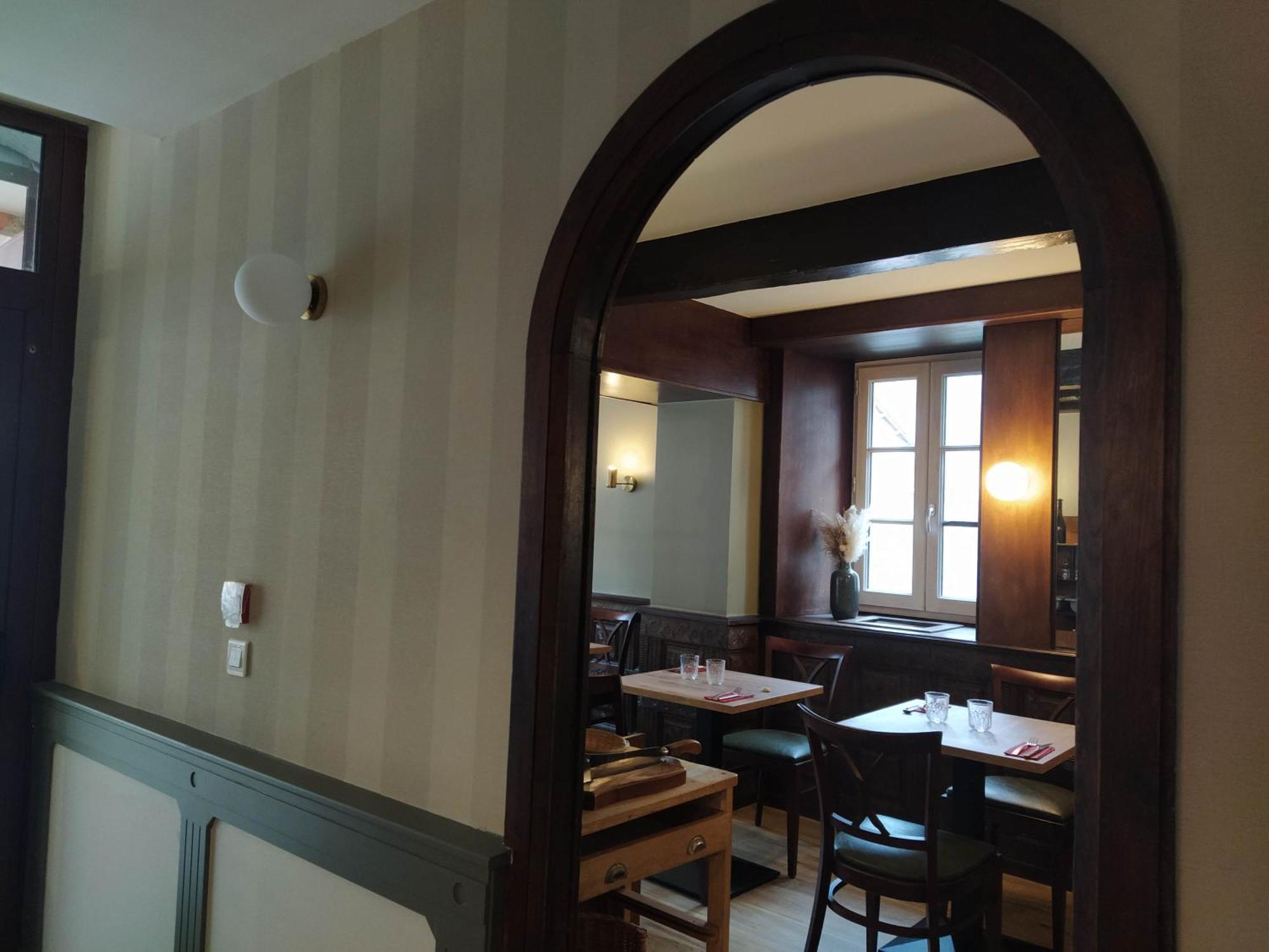 Hotel Restaurant Notre Dame Orcival Exterior photo
